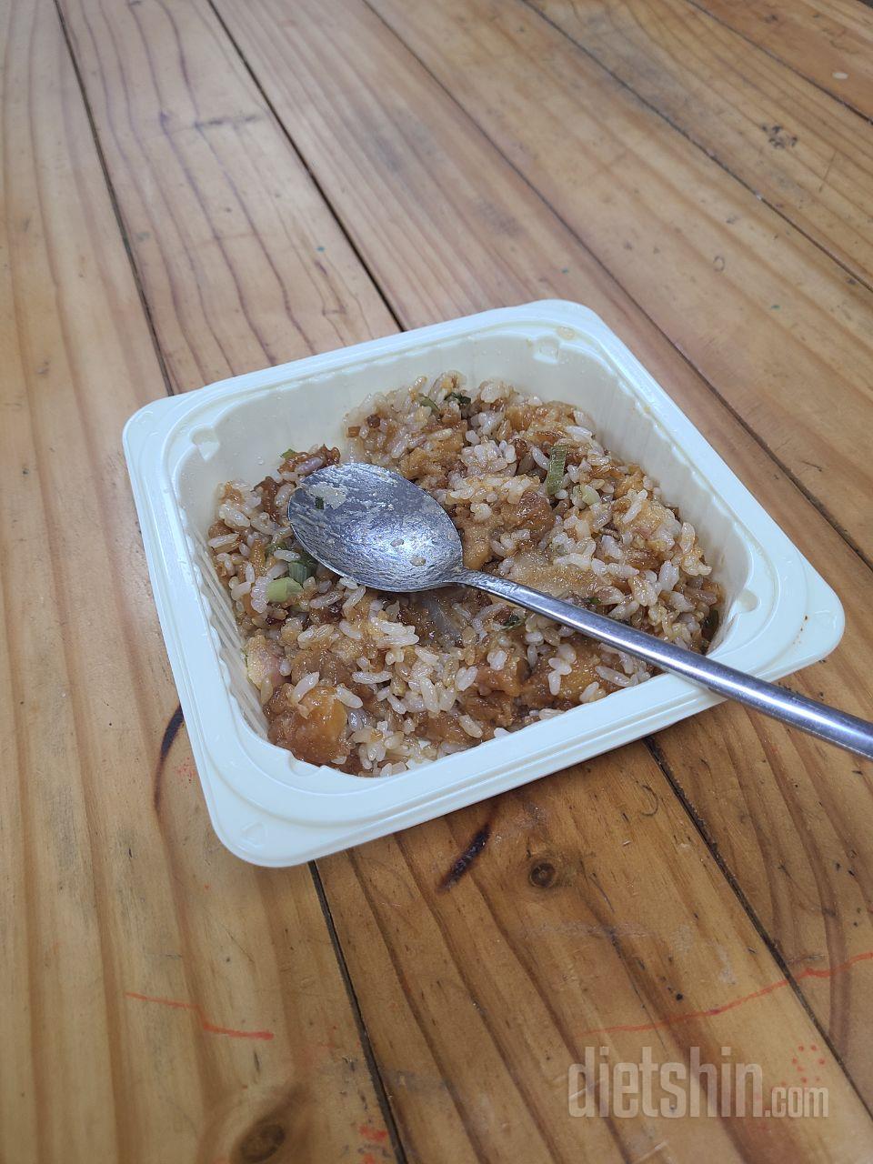 맛있씁니다.
성인남자 기준 양이 엄청
