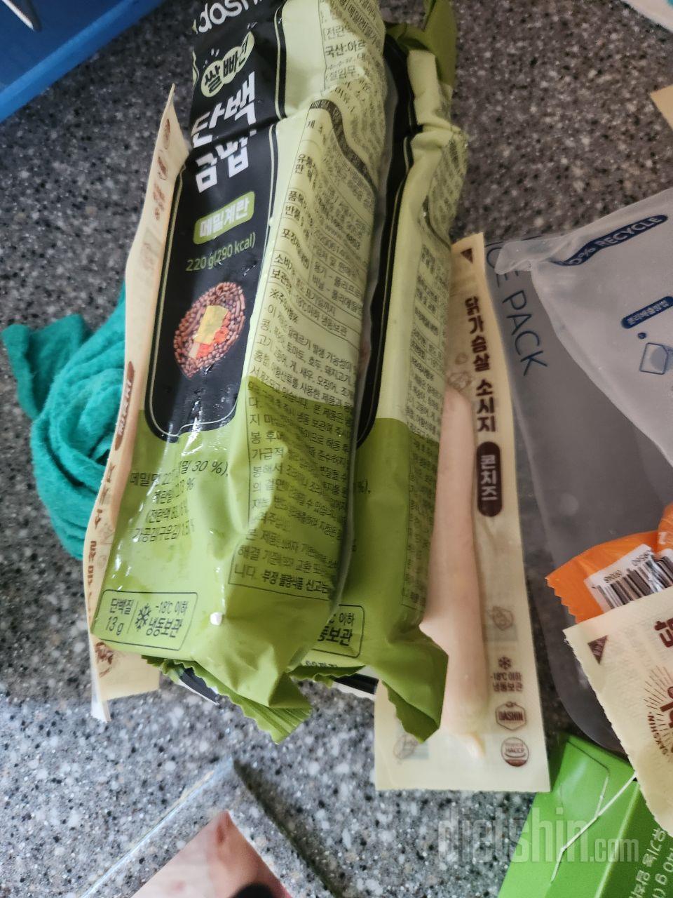 처음나왔을때 사봤는데 맛있어서 재구매