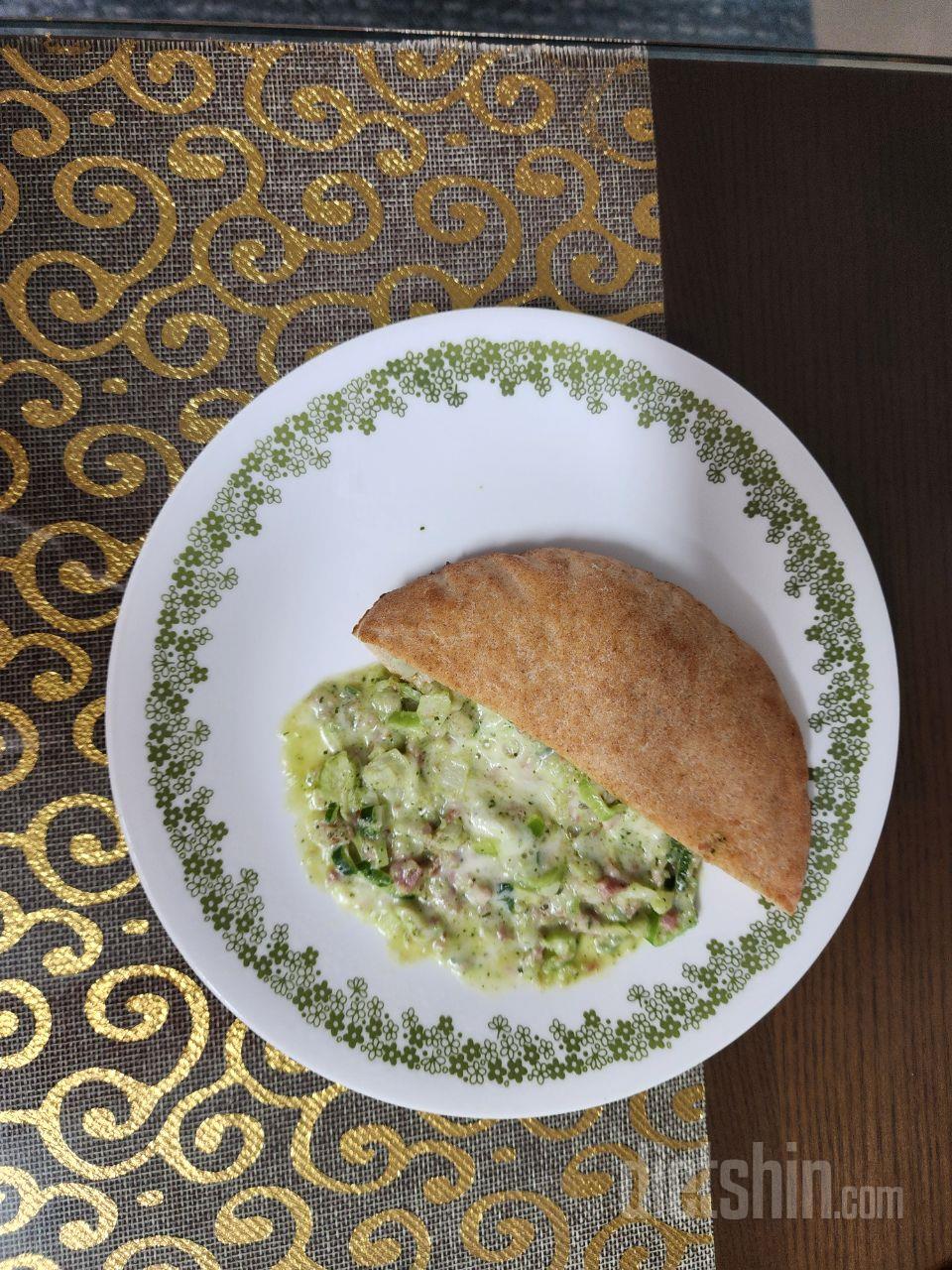맛잇게 잘먹고 잇습니다
