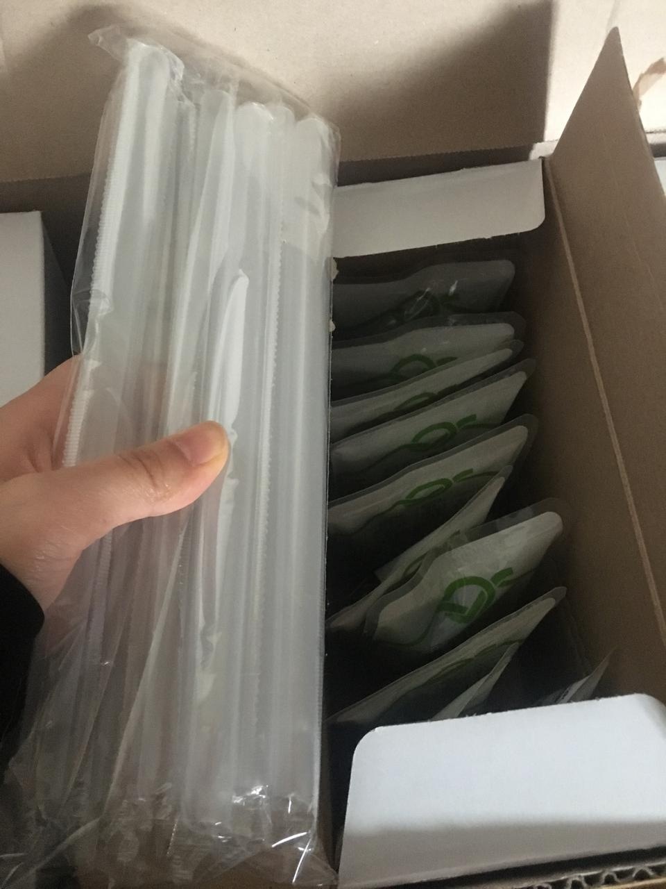 월요일 늦게 주햇했는데 수요일 오전에 왔어요 좋아요