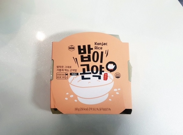 완죠니 맛있는 밥이곤약 매콤닭 시식2