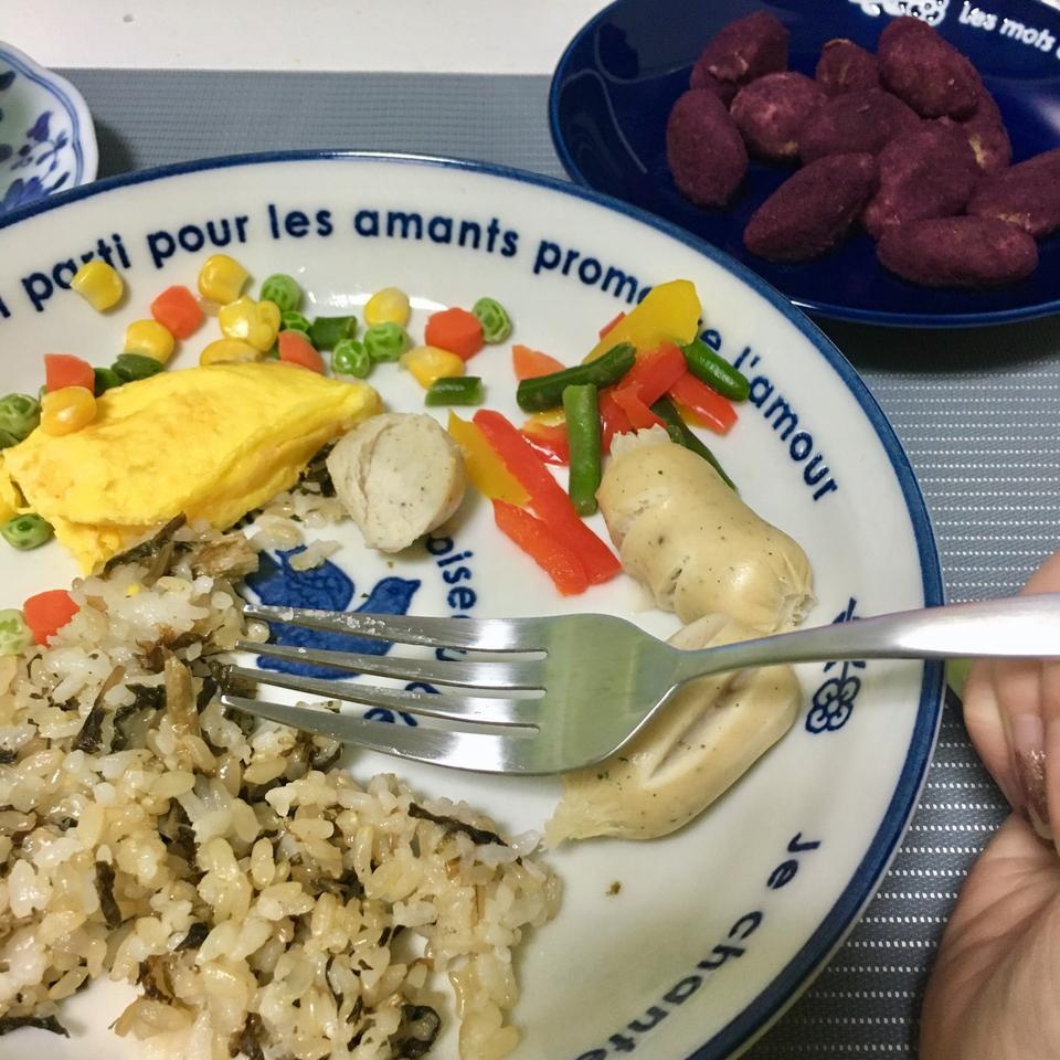 밥이 정말 맛있어요. 양도 소식하면 적당하고 과식을 안하게 해주니까 좋아요.