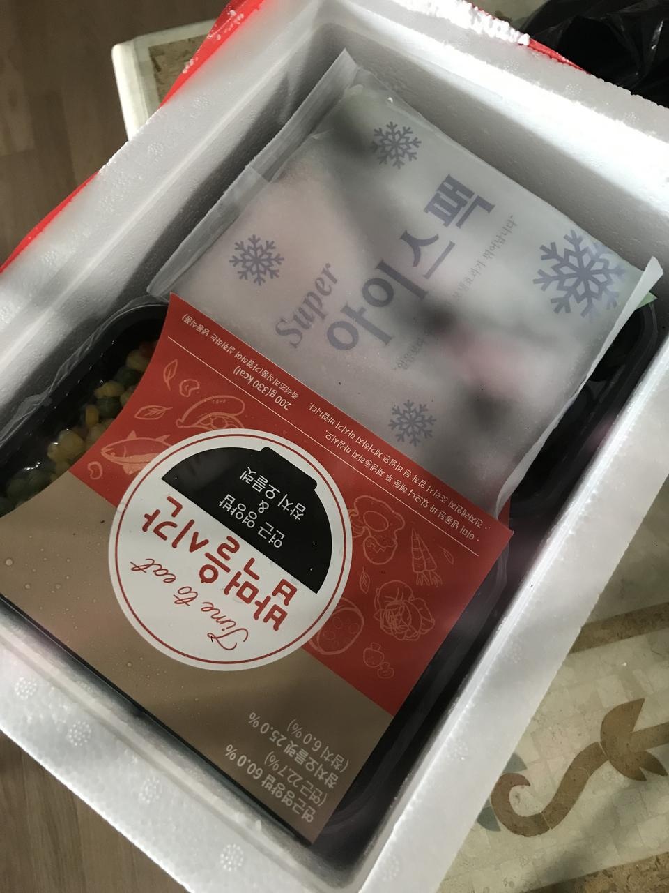 간도 잘 돼있고 맛있어요! 배도 불러서 다이어트 도시락 아닌거 같아요 다이어트 잘 할 수 있을거같습니당