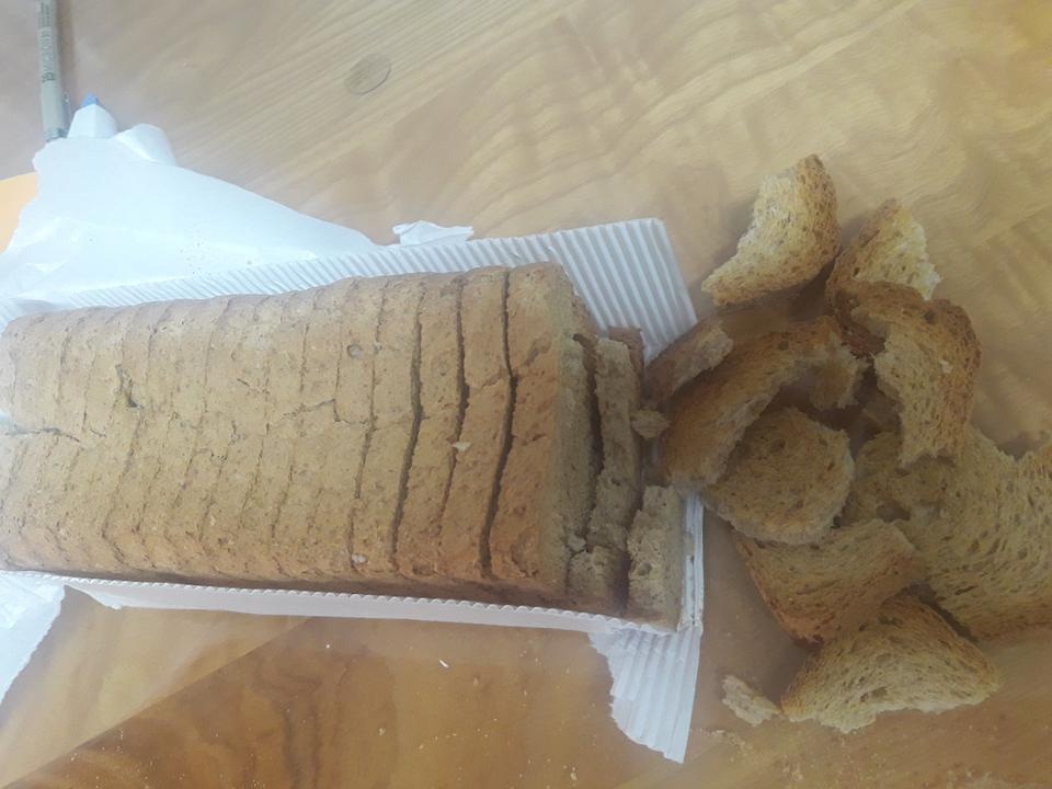 맛있는데
깨져서왔어요
포장에신경써주시면감사~^^
번창하세요