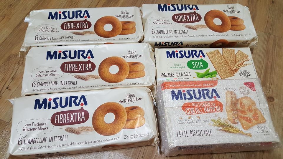 고소하고 단백하니 맛있어요.
우유나 두유랑 먹어주니 더 좋네요!
다만 통밀인줄 착각하고 샀는데 밀가루라 ...