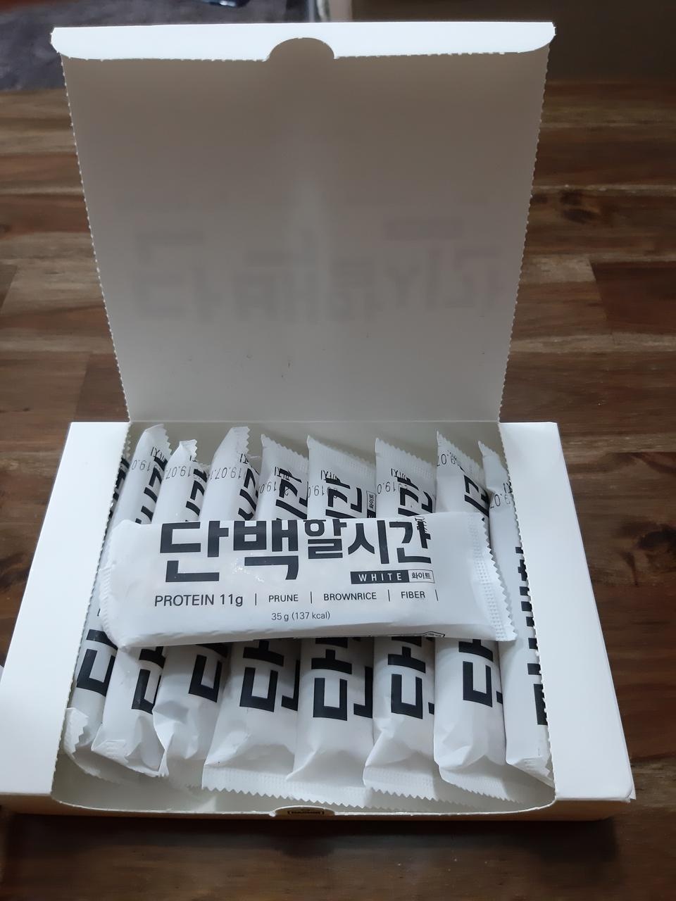 먹기 좋네요.. 
성분이 느껴지는 맛이예요..