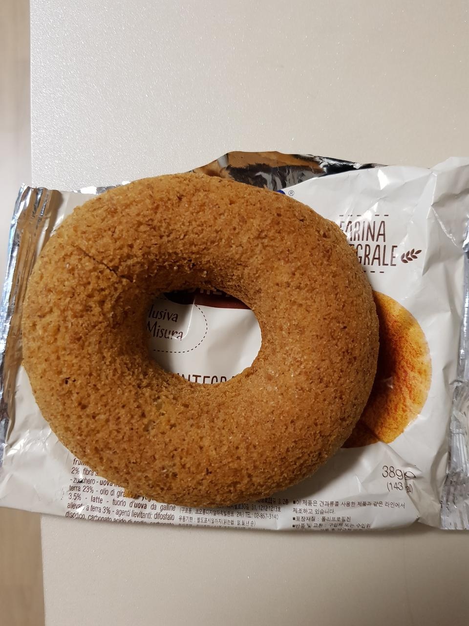 달지않고  맛있는것은 물론이고낱개포장되어 보관하거나 지인과나눠먹을때도 아주 좋아요
자구매했어요