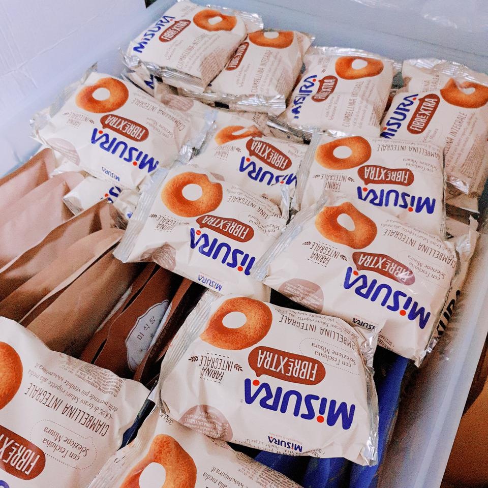 배송 짱짱 빠르고 유통기한도 9월로 넉넉해요. 맛있고 통밀이라서 몸에도 좋죠.
싸게 구입해서 아주 만족스...