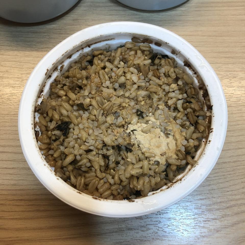 공시생이라 독서실에서 도시락 챙겨서 먹는데
밥이곤약 너무 맛잇어용 !!!