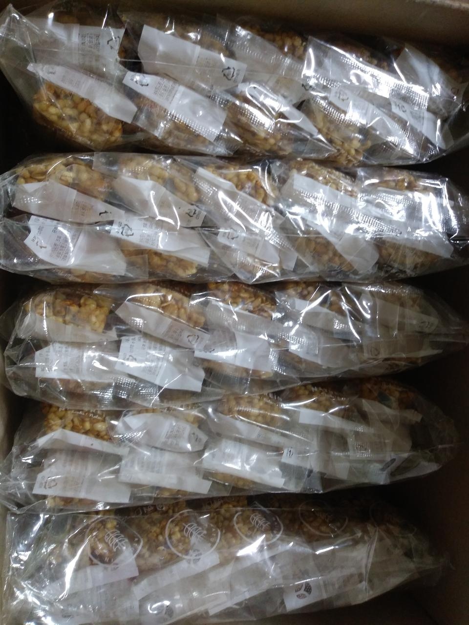 고소하고 맛있어서 간식으로도 딱입니다
벌써  3번째 재구매입니다
