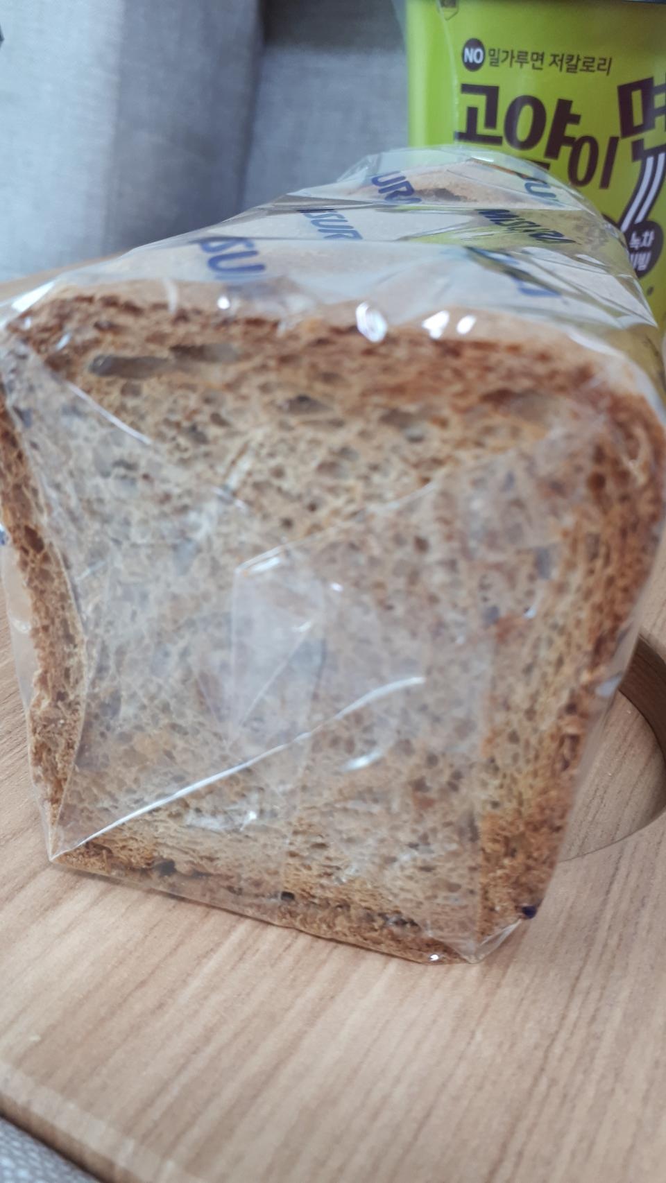 요기에다 크림치즈 발라먹으니 꿀맛!
추천이예요♡