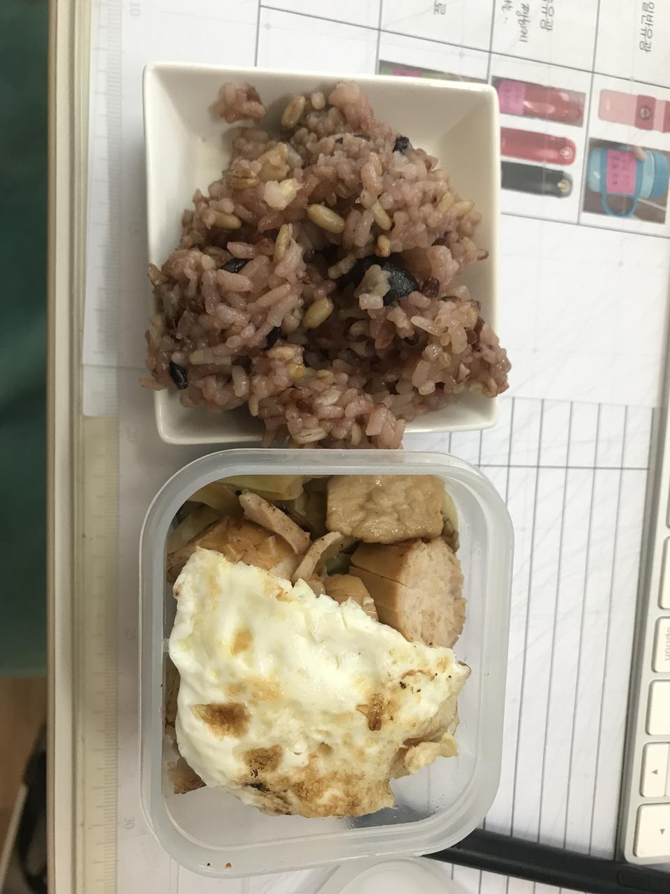 소시지타입은 진짜 조리도 편하고 넘나 맛도 있고 간식으로도 만들어서 남친주고 저는 도시락 반찬으로도 활...