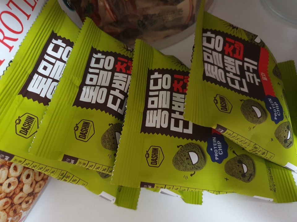 저번에 세트로 시킬때 녹차쿠키가 품