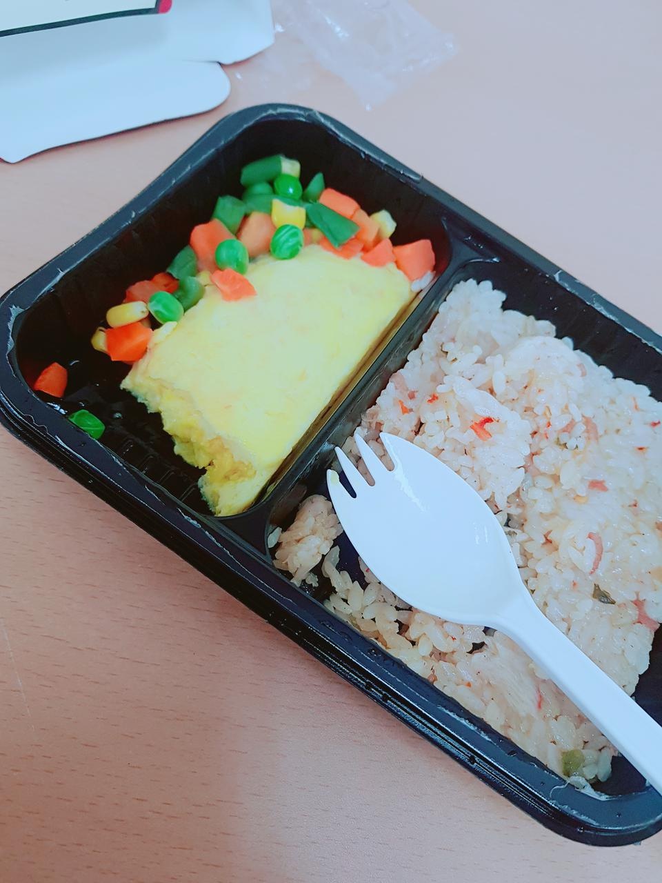 맛있어요.. 맛있는데 진짜 양 적구ㅠㅠㅠ다이어트에는 정말 도움 될것 같아요 양은 정말 적은데 맛진짜 개대...