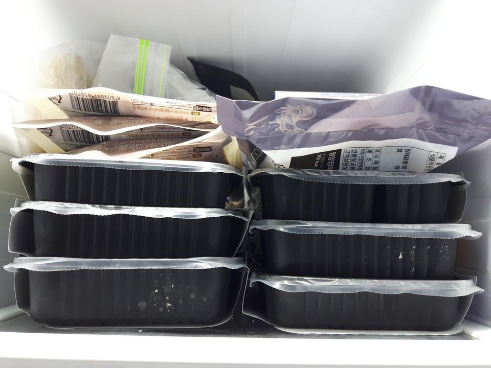 간단하게 먹기 편하고 맛도 있어 3번째 재구매하고 있어요.전에 쭈꾸미가 양도 적어 매워 맛도 없는데,요번...