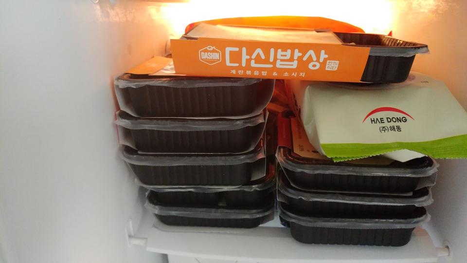 양도 괜찮고 정맛 맛있어요~쭈꾸미볶음 완전 제대로라 깜짝놀랐어요. 다이어트 도시락이라고 고춧가루한톨 ...