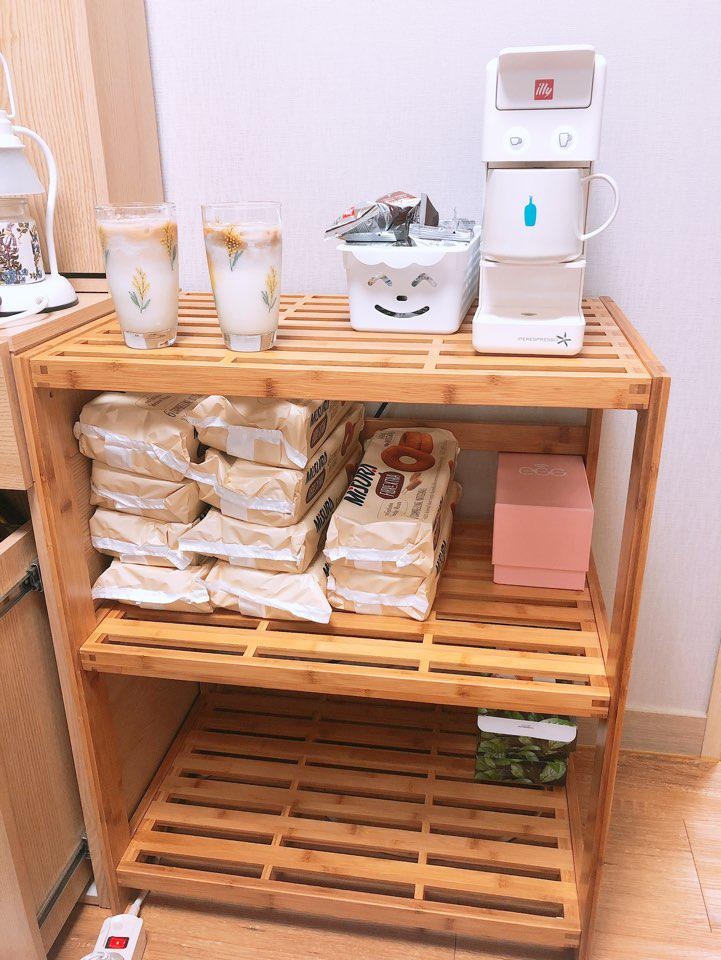 매일 아침대용으로 먹는건데 아주 저렴한 가격에 유통기한도 아주 넉넉하고 너무 만족스러워요~ 저렇게 쌓아...