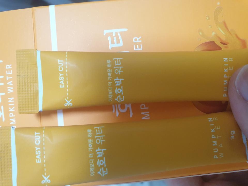 붓기가 고민이라 사봤어요! 효과도 그렇고 그냥 물 마시는것보다 맛있게 먹을수 있어서 좋을듯 합니다
