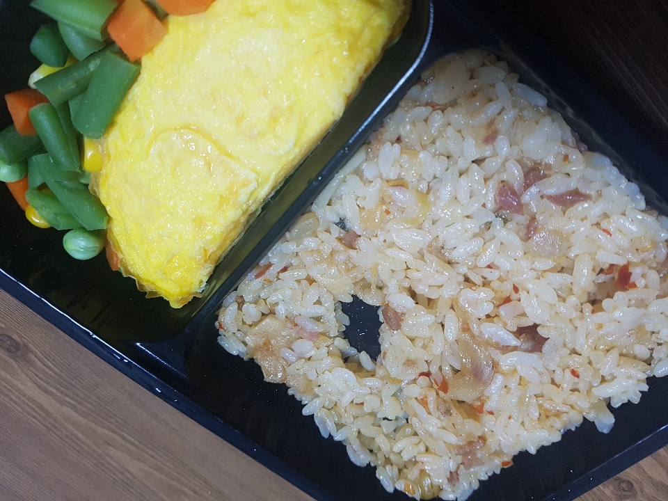 맛있는데....밥 양보고 좀