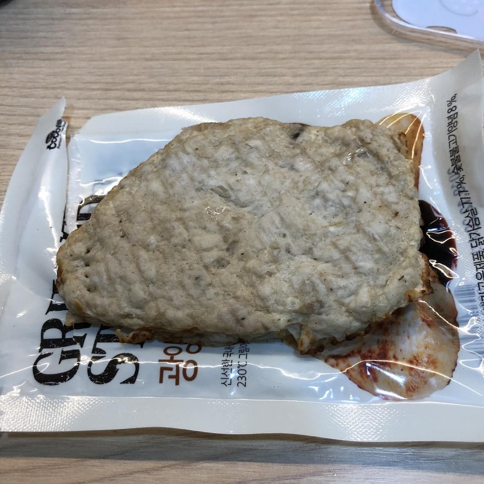 맛있어서 맨날 시켜 먹습니다