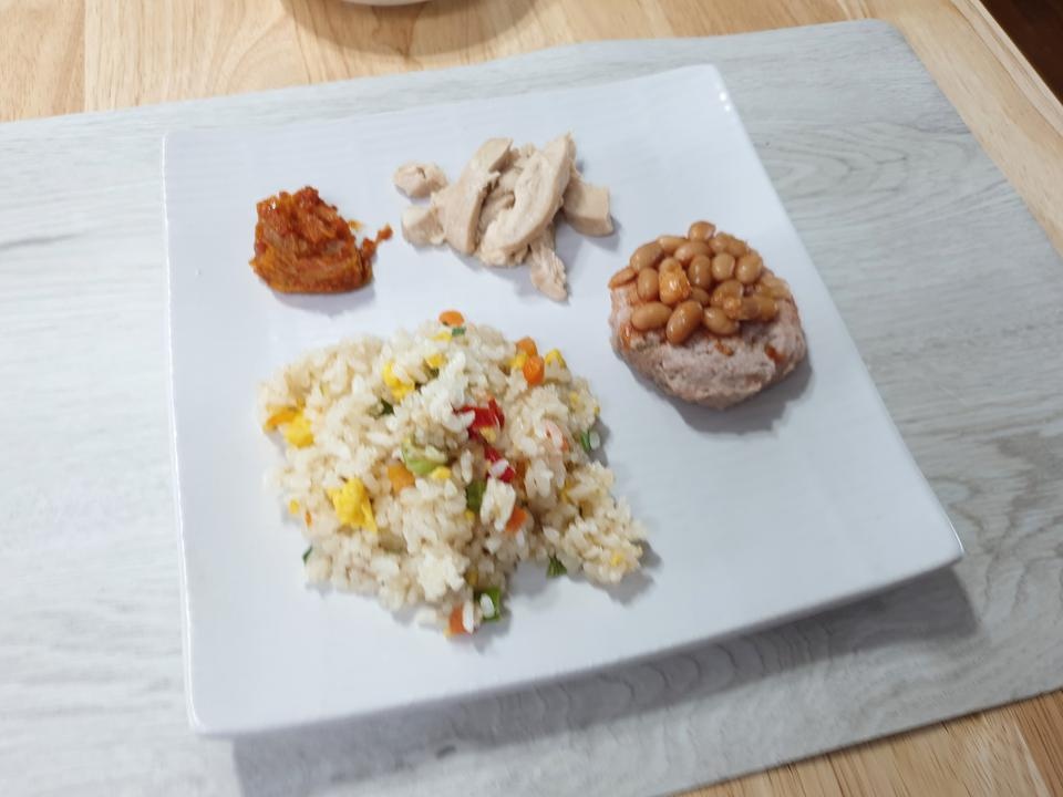 뭔가 양은적지만 나름 괜찮아요...