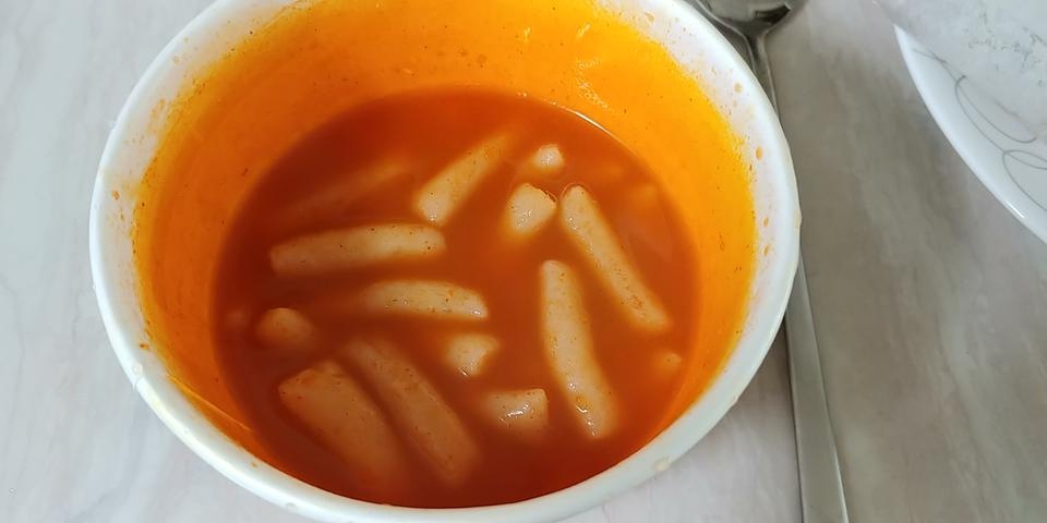 떡볶이 먹고싶은 마음이 충족됩니다!
떡이 이미 조리전부터 쫄깃해서 신기했어요