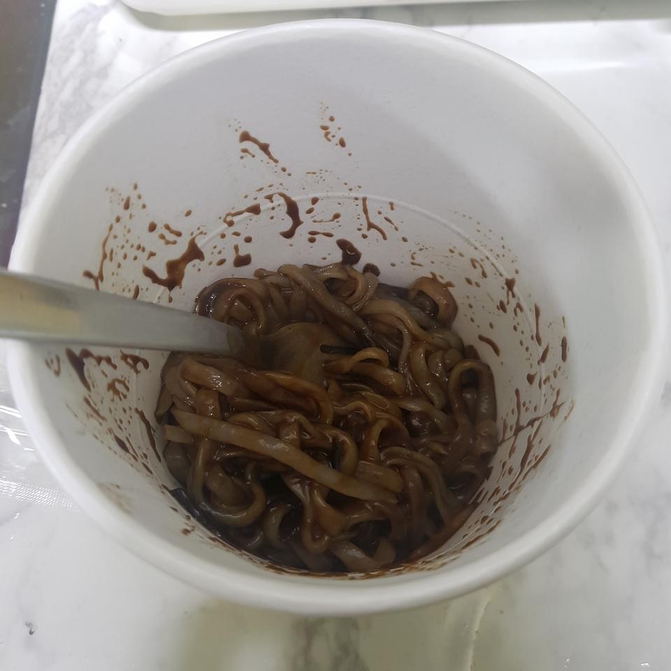 맛있어요!!!! 면에서 냄새도 적은듯합니다