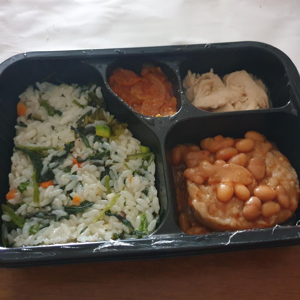 매일 다른 메뉴로 질리지 않고 간편하게 먹을 수 있어서 좋아요!