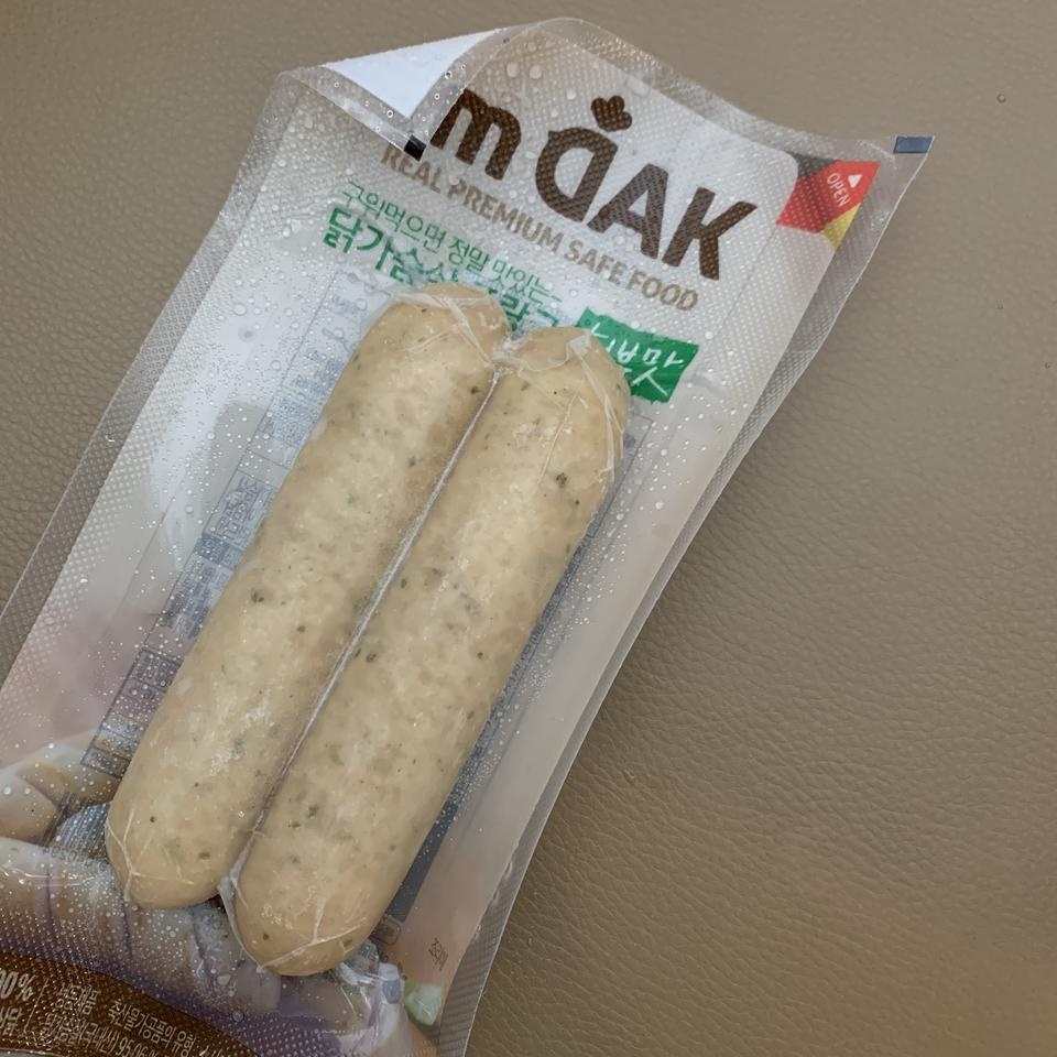 다른맛 보다 유독 더 촉촉한 느낌이 드는건 기분 탓일까요? 맛있습니다ㅎㅎ