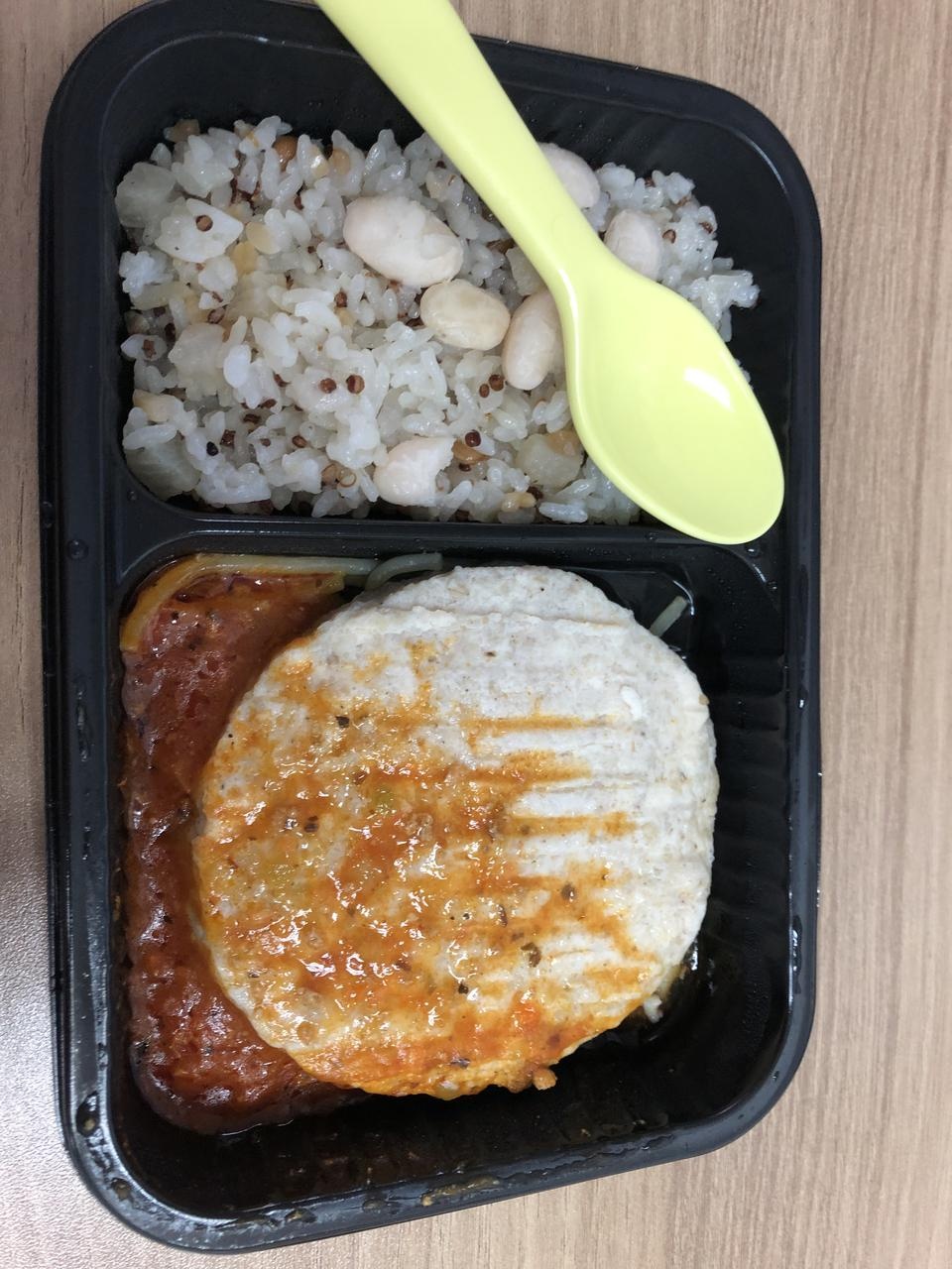 후기에 맛있다는 평이 많아서 구매했는데 진짜 맛있어요. 넘 맛나서 배고플 땐 하나 더 먹기도 해요 ㅋㅋㅋ ...