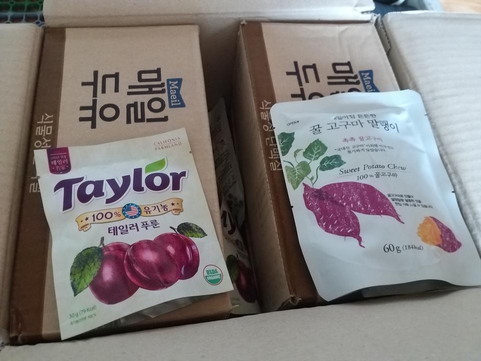 생긴것도 맛도 냄새도 대추느낌입니다. 식감도 괜찮아요. 유기농 건자두라 좋아요.