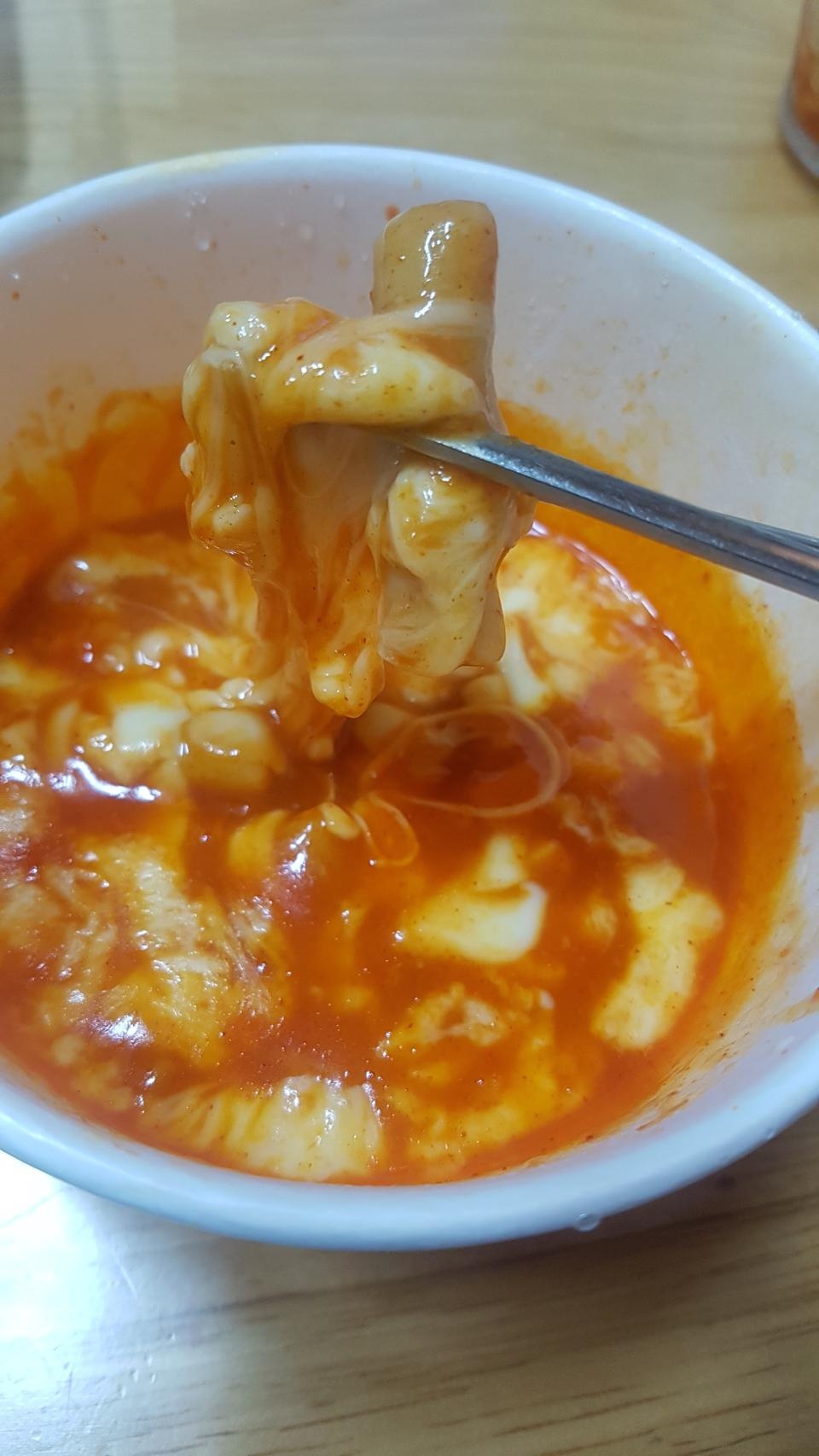 진짜 존맛탱ㅠ 소스가 너무 달지도 짜지도 않은데 그렇다고 맹탕은 아니라서 딱 좋아요
단백질을 추가해서 ...
