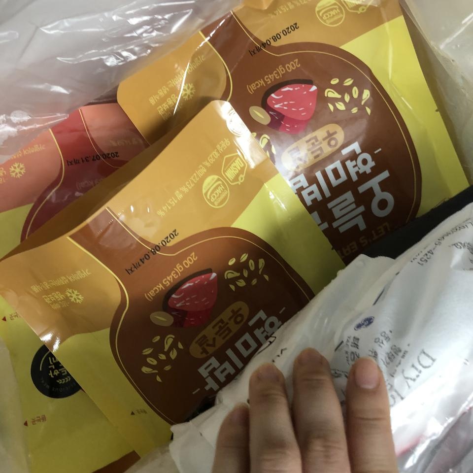 아직 먹기전이용 ㅋㅋ 포장 잘되서 왓어용