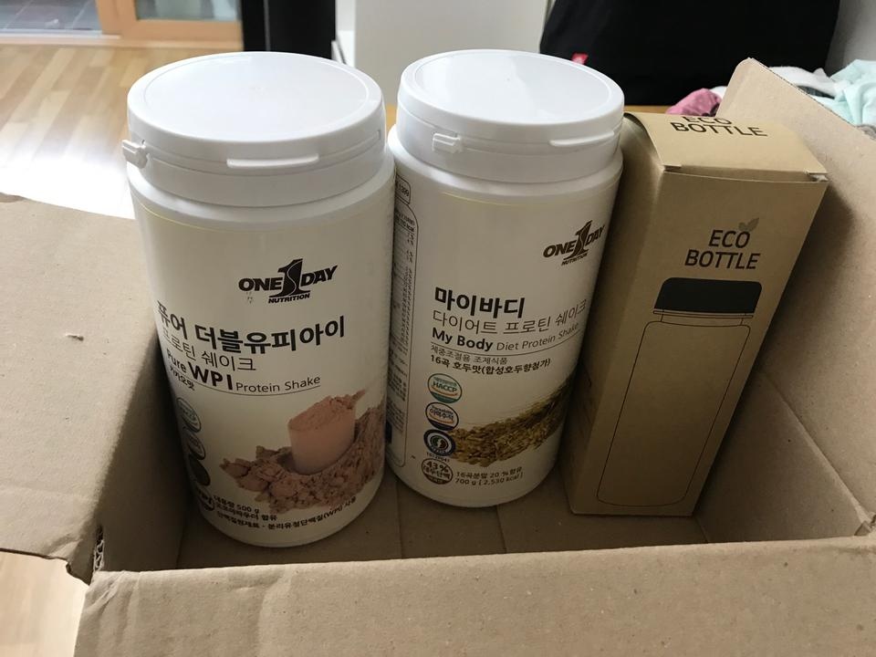 단백질 함량이 높아서 좋아요
맛이 없다는 평이 많은데 함량은 포기할수 없어서 맛있다는 호두맛이랑 같이 ...