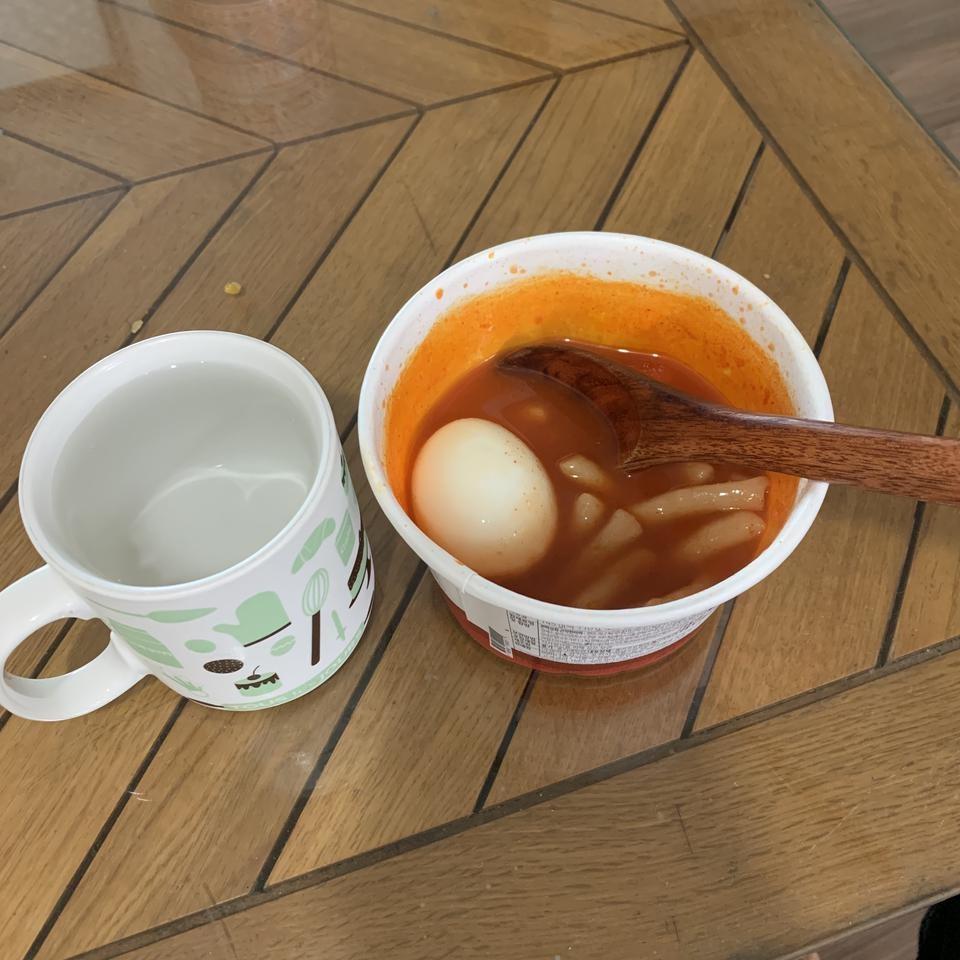 떡 질감은 생각보다 별로였지만 다이어트 덕볶이인거 감안하면 먹을만했어용