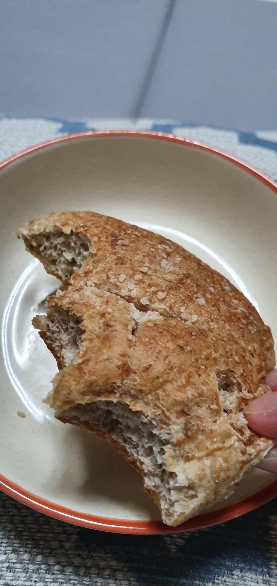 카카오도맛있어요 뭔가쌉싸름한 카카오가느껴져서ㅋㅋ담백하고별미네요 배송도빠르고만족합니다~~번창하세요