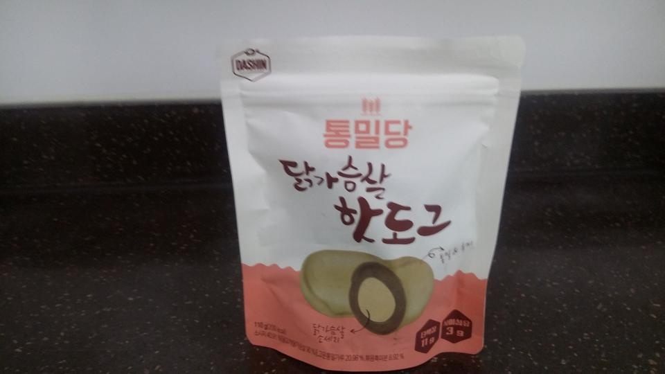 후기가 좋아서 구매했습니다
간식을 찿던중 사봅니다
먹어보고 괜춘하면 재구매 할께용