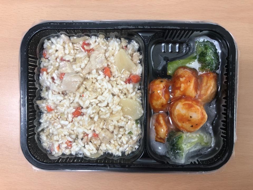 전자레인지에 데우기만 해도 되서 간편하고 넘 맛있어요 다 먹으면 또 시키려구용