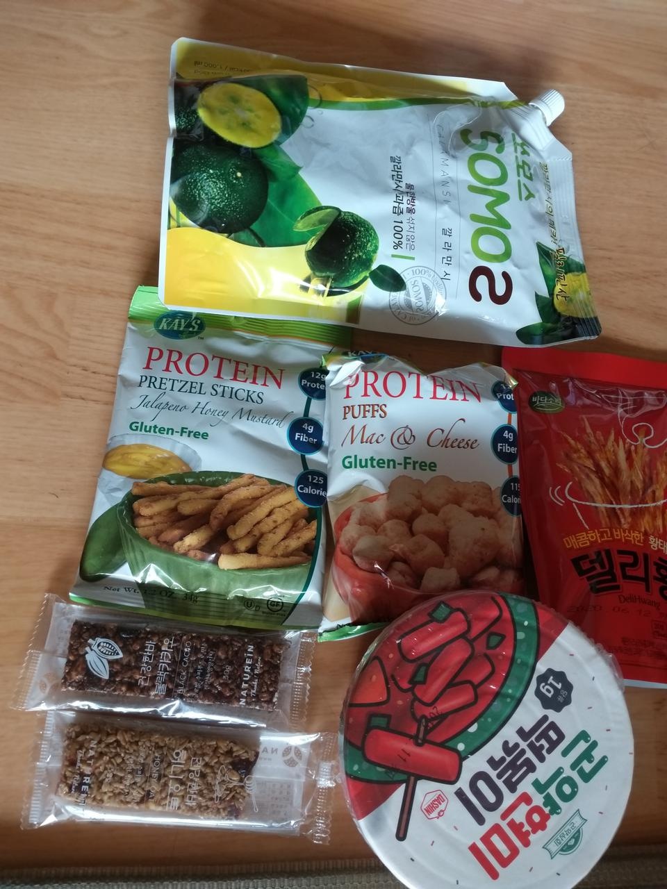 한 번 먹어보고 생각나서 재주문해요! 떡볶이 많이 좋아하는데 맛있어요!