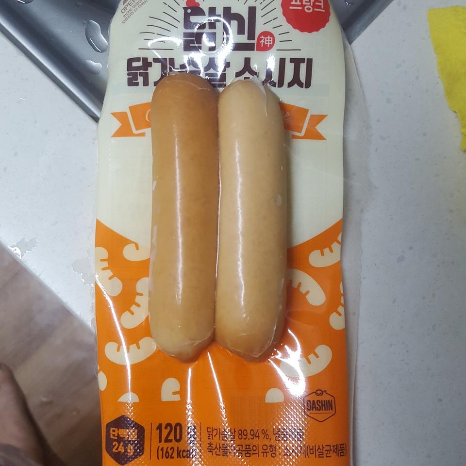 그냥먹는것보다 후라이팬에
양파넣어서ㅇ구워먹으면맛있음
통밀빵에 소세지처럼 끼워먹기두합니다