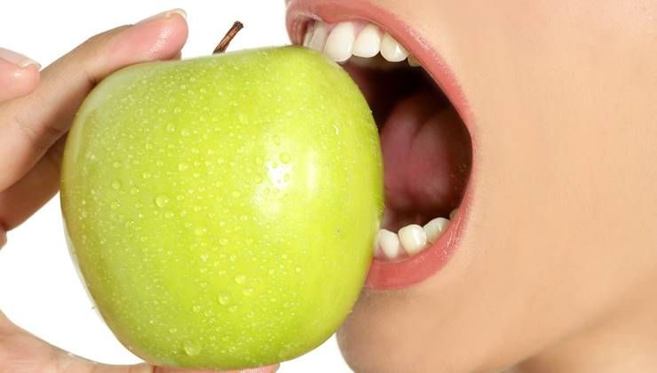 매일먹는 사과 한 개가 주는 수 많은 건강 효과들?!