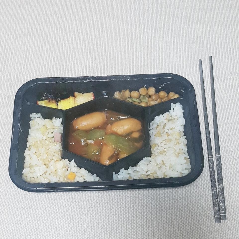 먹을만하고 편하고 장점이 많네요. 알아서 식단관리 되니까 편해요.