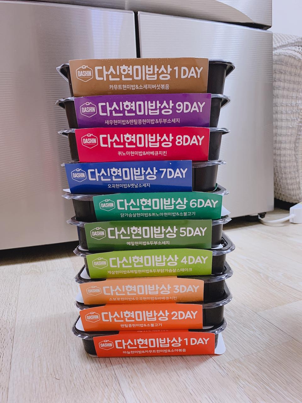 양이 적다는 소리를 듣긴했지만 솔직히 적어요
근데 다이어트할꺼잖아요 ㅋㅋㅋ이정도양이면
허기진느낌만 ...