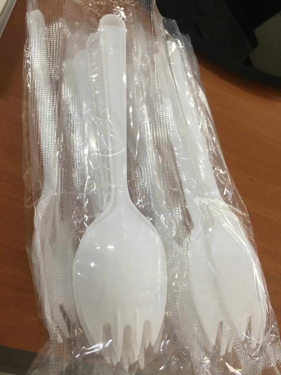 스푼도 유용하게 잘쓰고있습니다