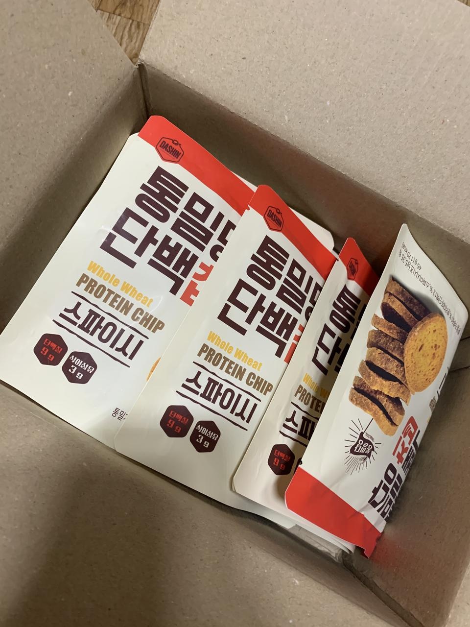 진짜 맛있어요 ㅠㅠ 다이어트할때 과자땡길때 조금씩 먹어요