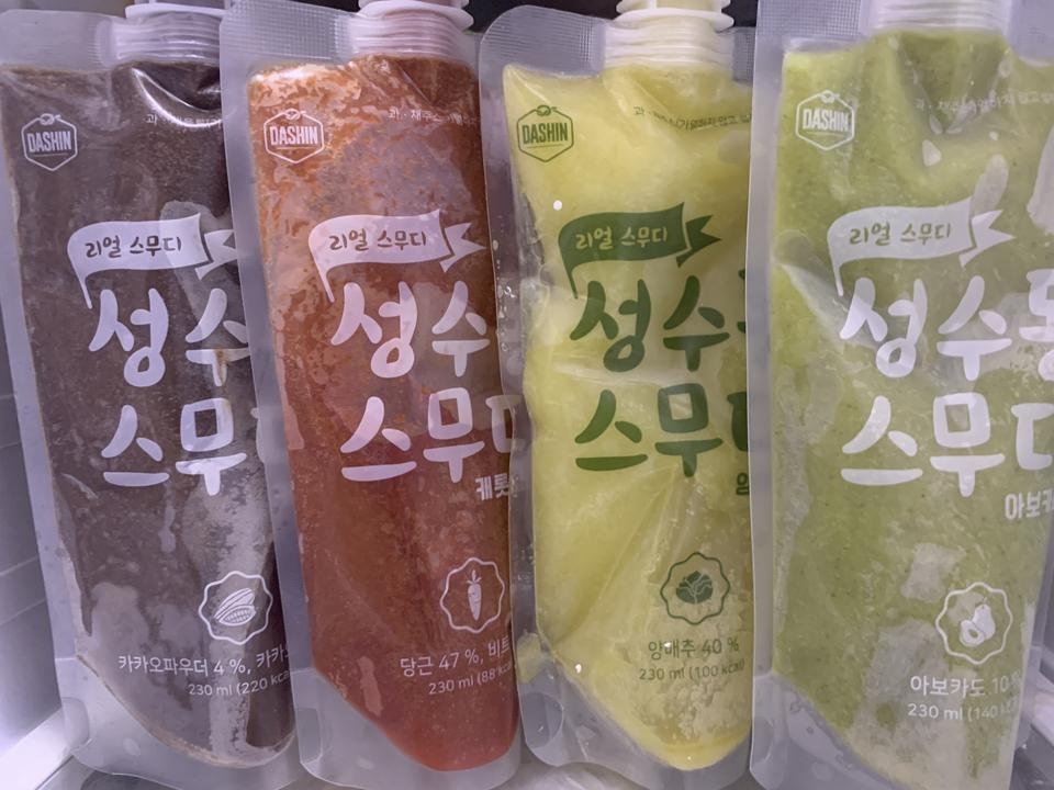 스무디도 맛있고 포만감도 있으니 군것질 생각이 잘 안나요~ 원데이 집중 클렌즈 하고 이어서 3day 한건데 ...