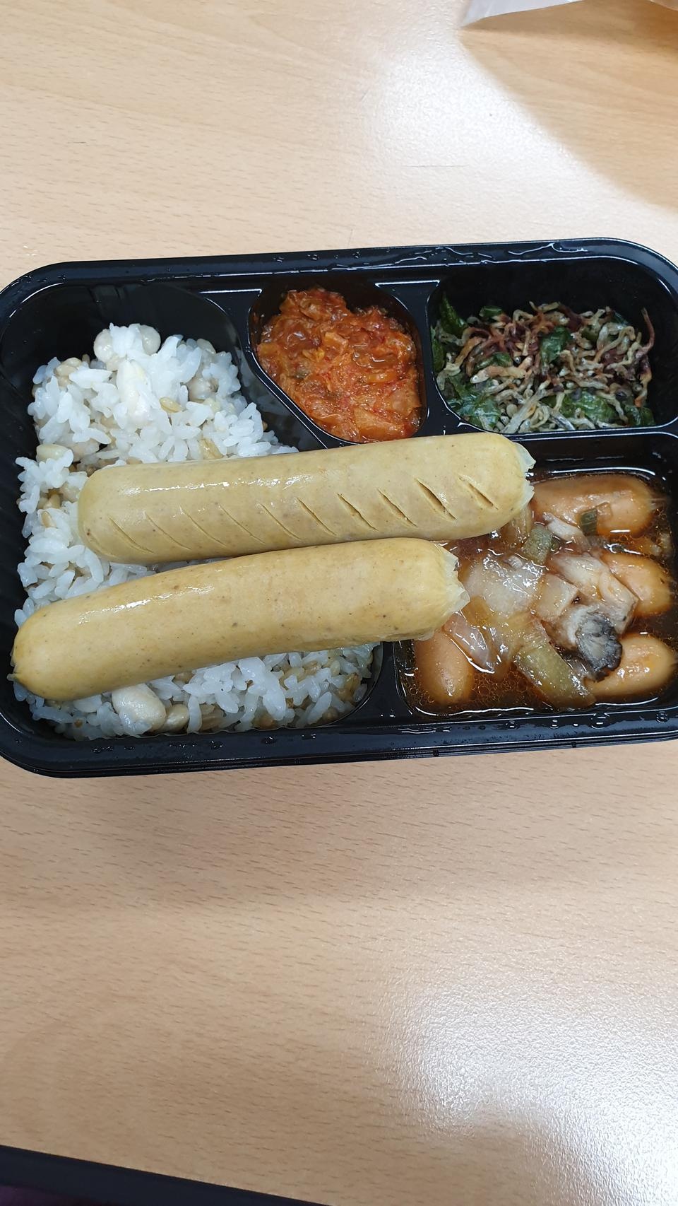 밥이맛있습니다 포만감은약해요