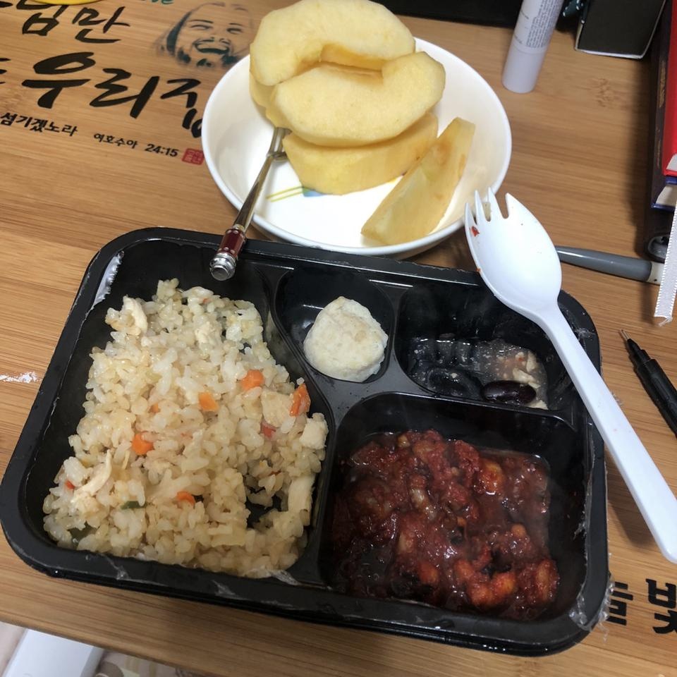 생각보다 맛이 괜찮았습니다 제 입맛에는 곤드레랑 각종마물밥말고는 다 괜찮았어요 간단하게 먹을 수 있는 ...