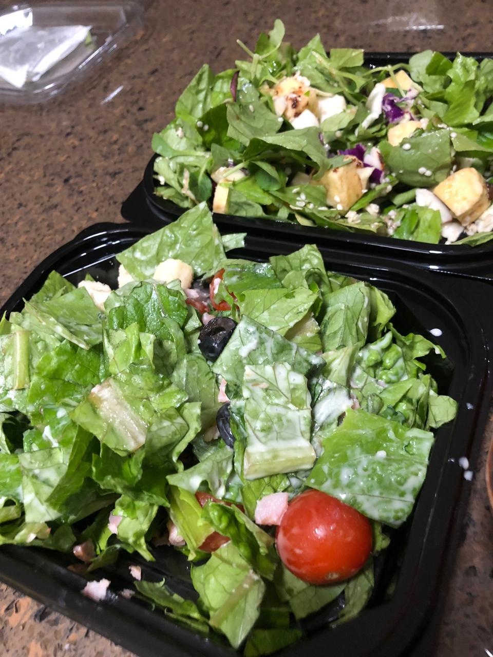 맛은 좋은데요 솔찍하게 양이 넘 적어요. 다시 구입할지 말지 고민되는 정도네요.