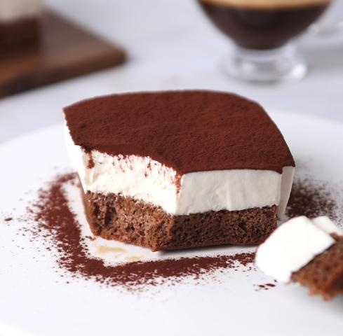 한 입 먹자마자 한 통 다 먹었어요. 맛 없을까봐 1개만 주문한 지난날의 나를 혼내고 싶습니다.